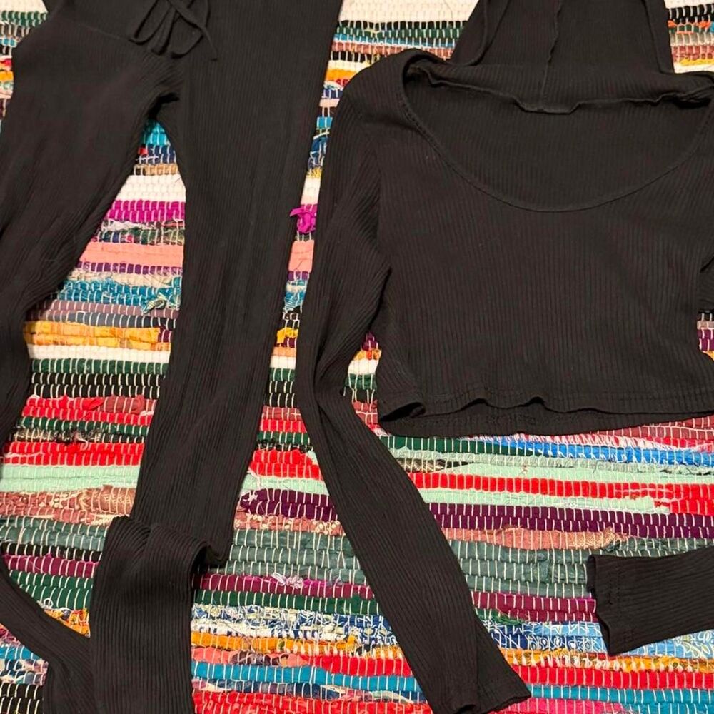 Women's Black Ribbed Knit Set